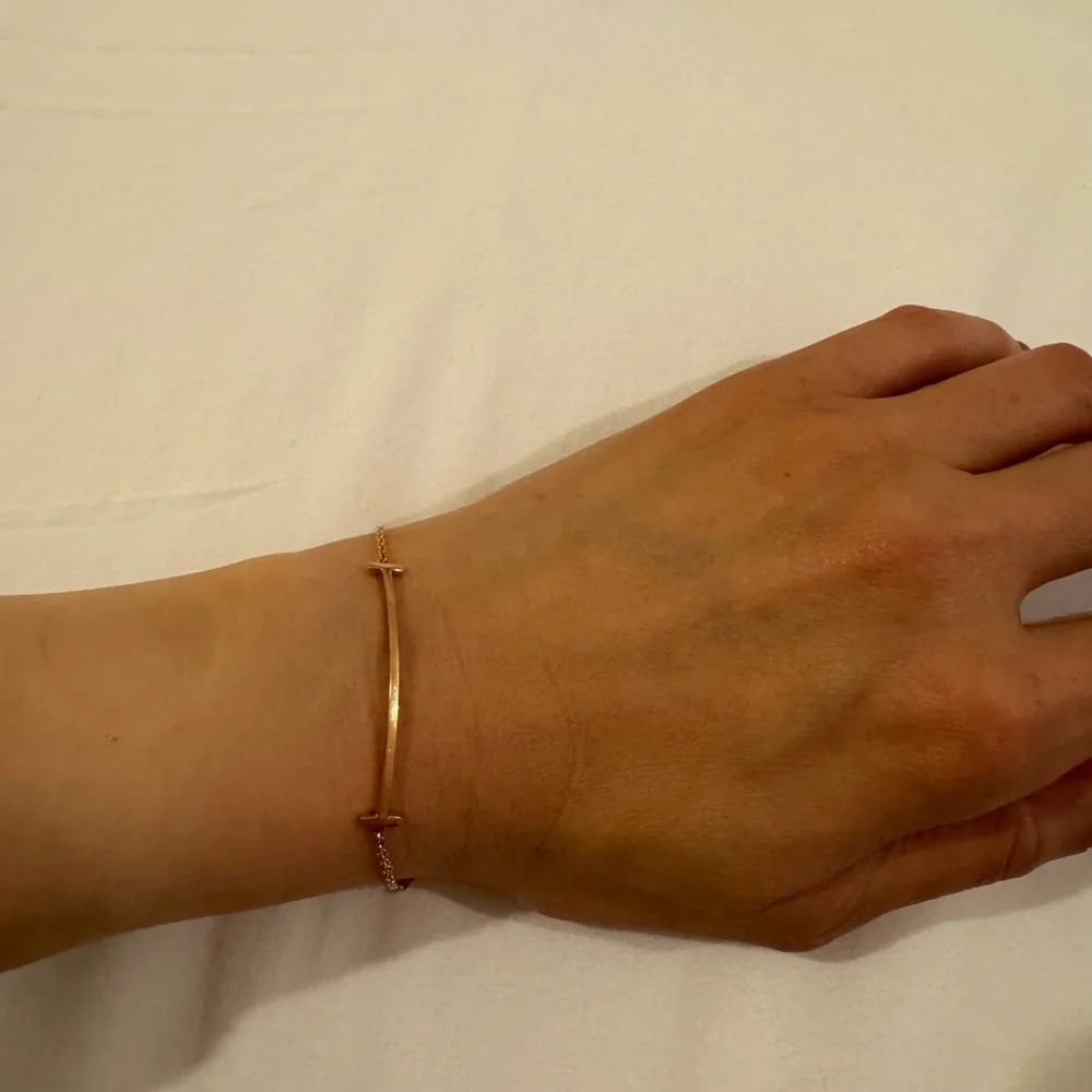 Smile Bracelet
in Rose Gold - Picture 2 of 5